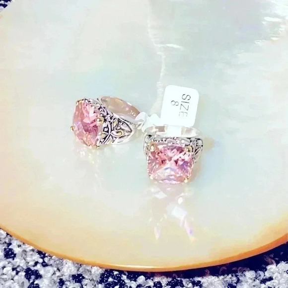 Pink cubic cocktail ring 18kGE marked size 6 and 8 - Picture 3 of 5